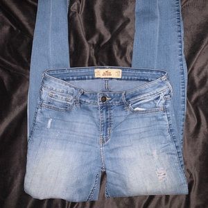 Hollister Ripped Super Skinny Jeans